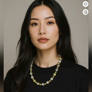 NWT Classic Yellow and White Beaded Necklace